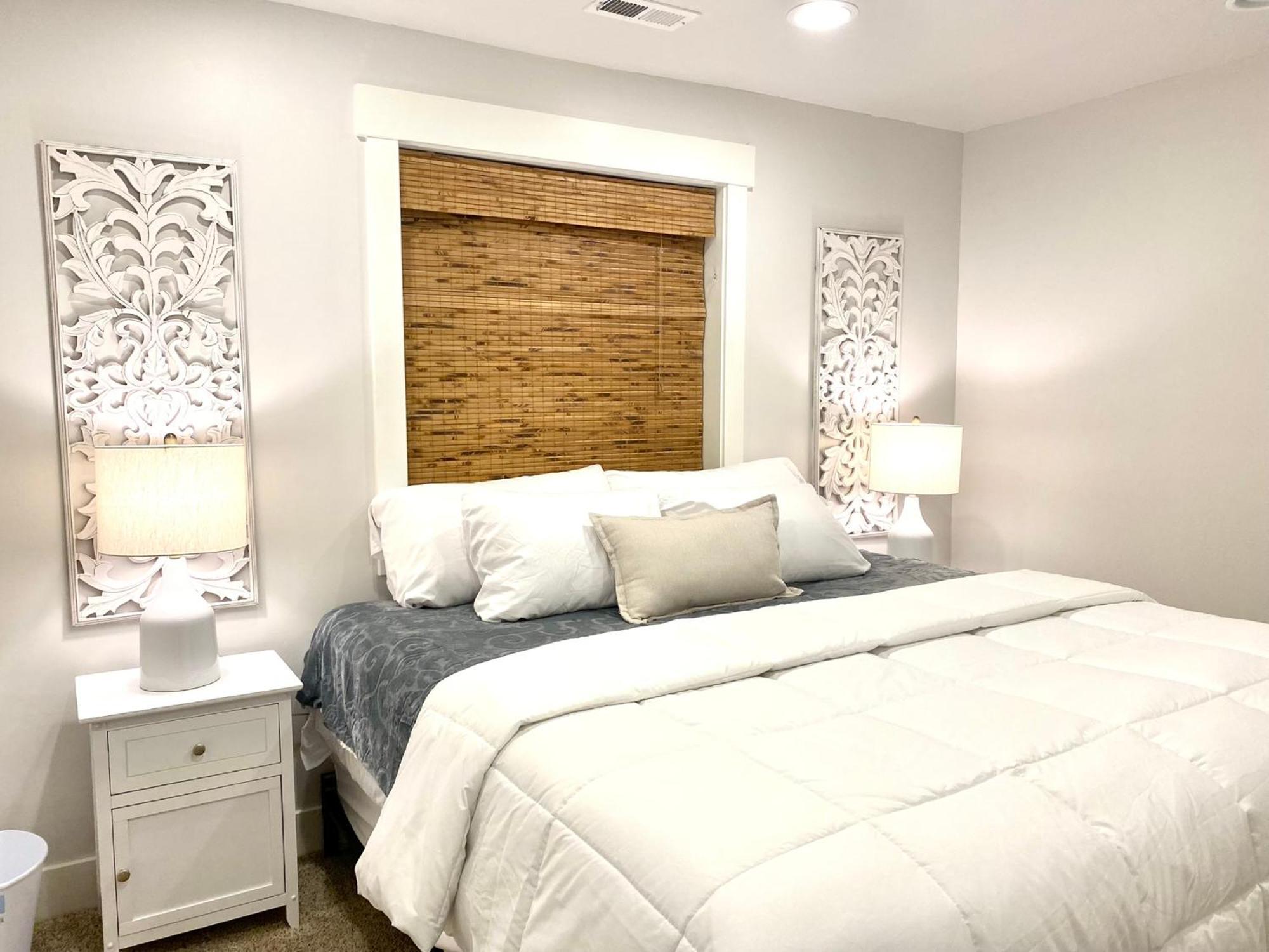 The Raspberry Garden Hotel Rexburg Room photo
